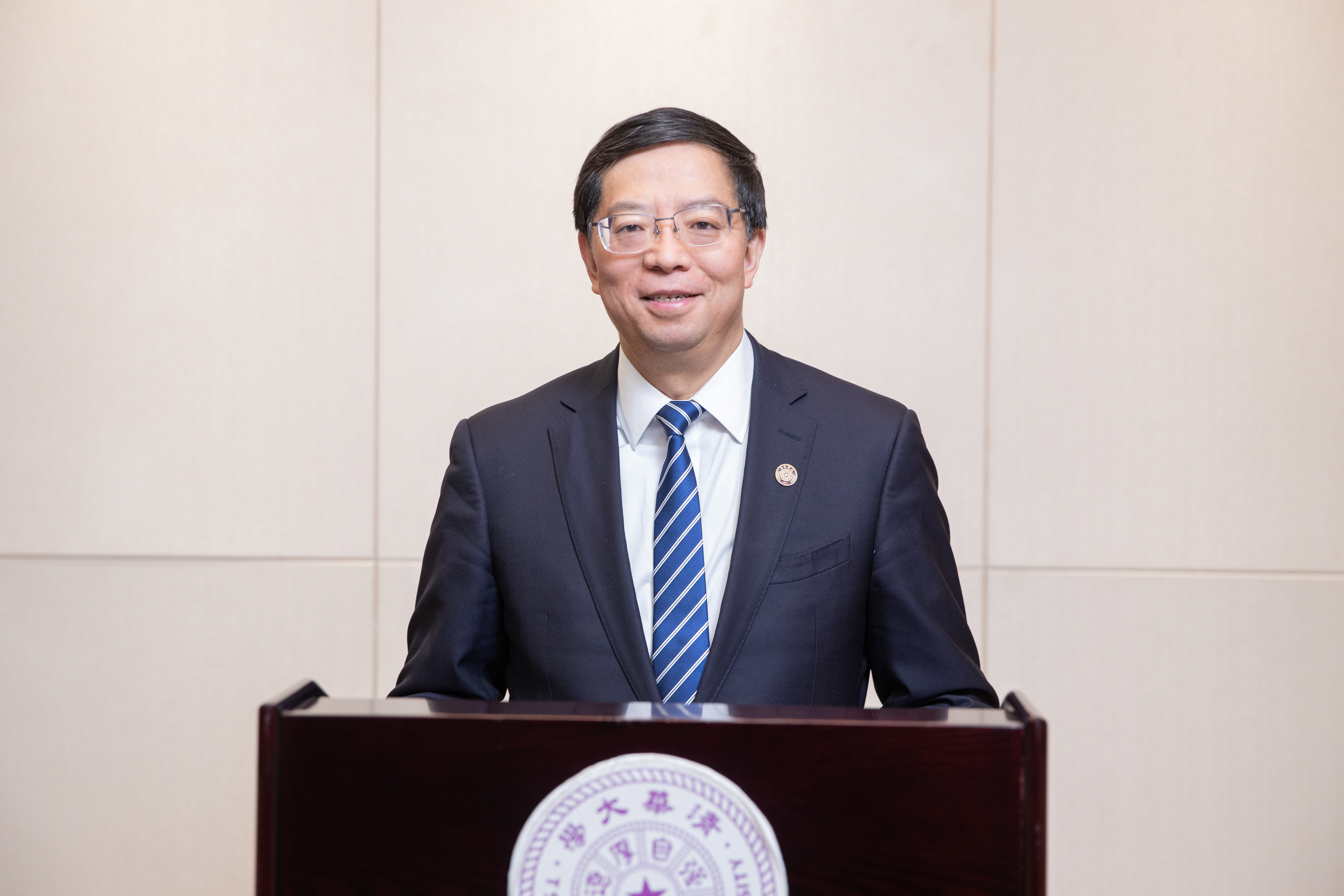 20211203-世界慕课联盟理事会-视频截图-世界慕课联盟创始主席、米兰milan官方网站校长邱勇致辞jpg