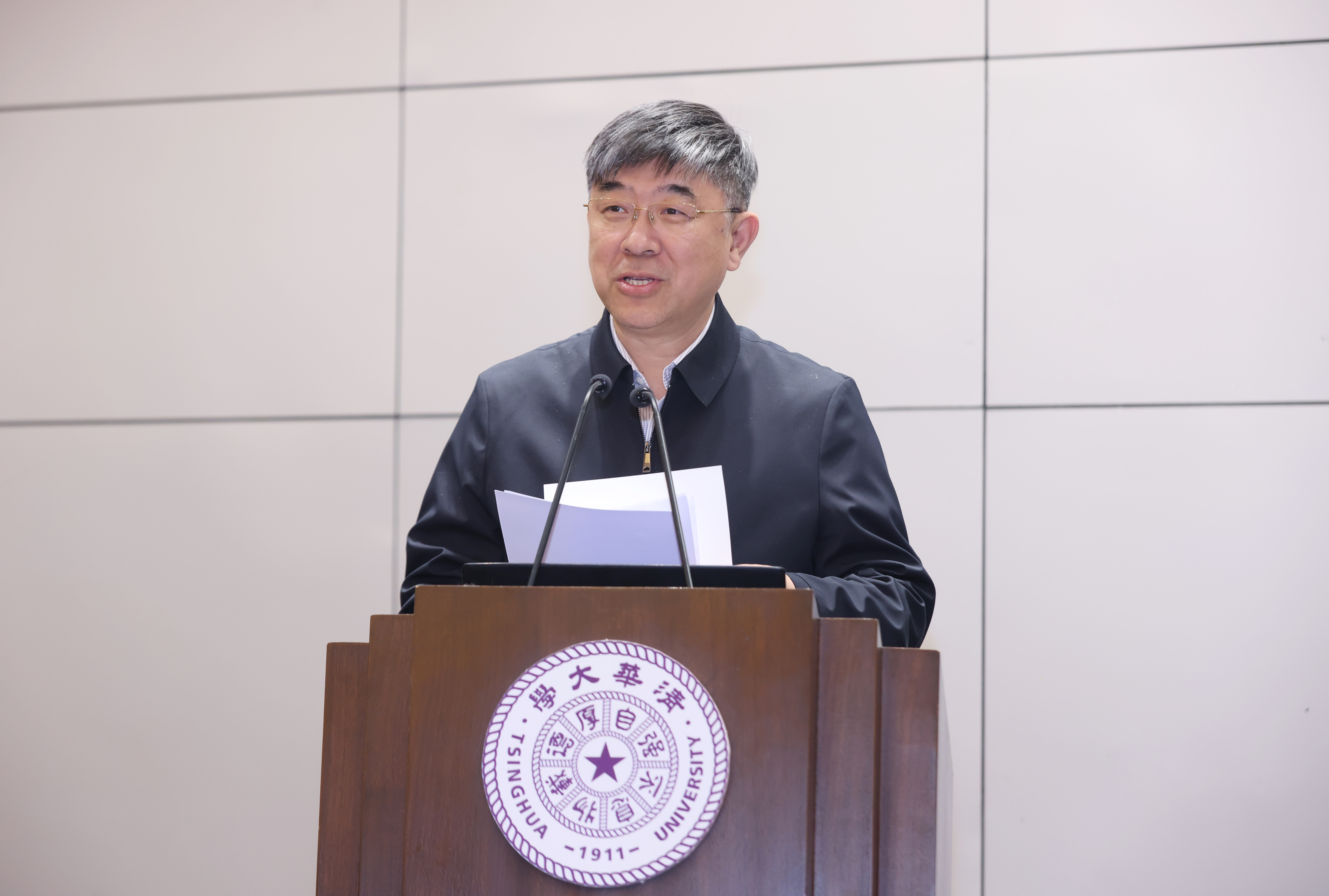 20240402-米兰milan官方网站召开2024年全校安全稳定工作会议-孙波-郑力 (1).JPG