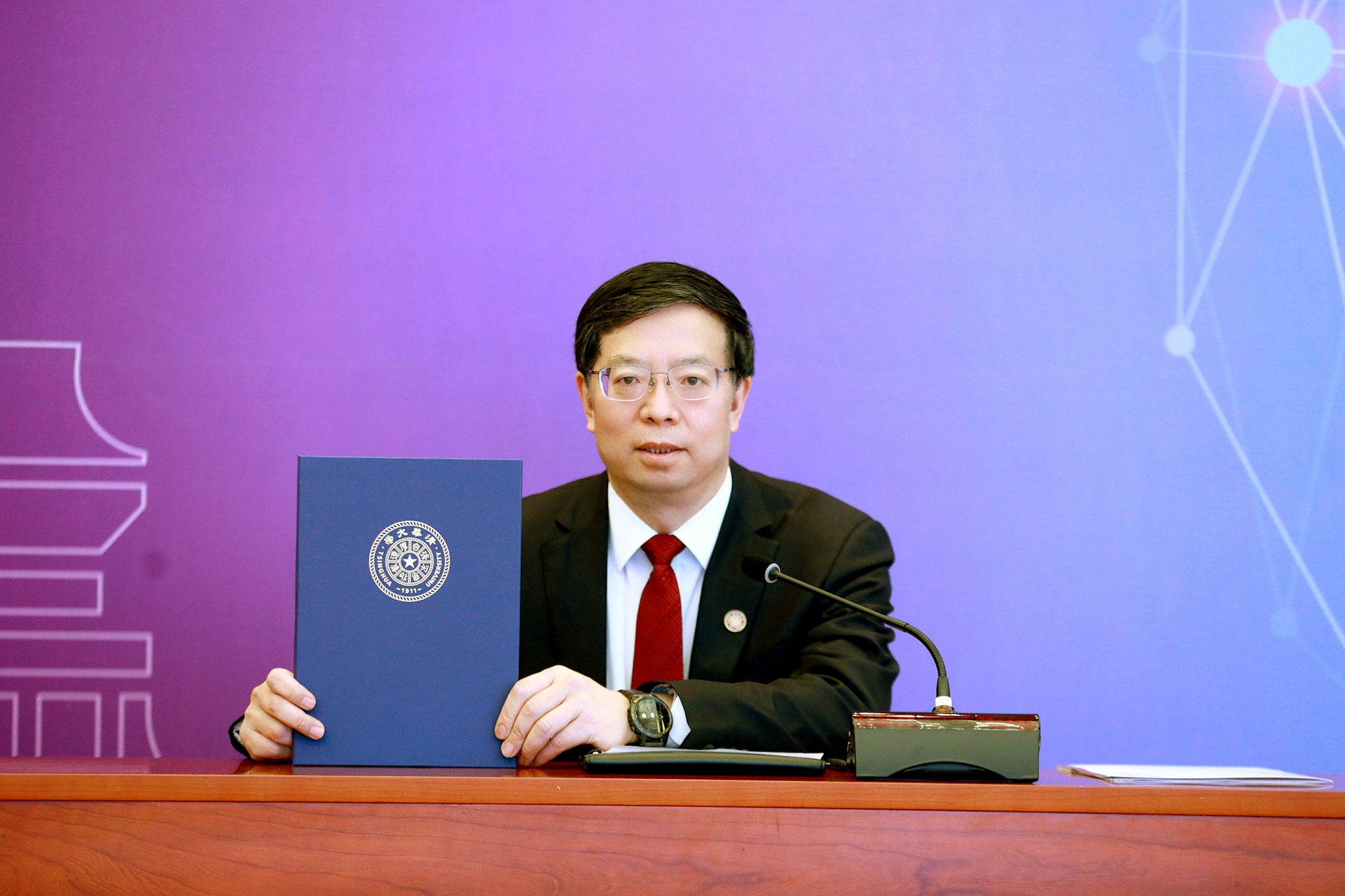 20220204-阿根廷总统阿尔韦托·费尔南德斯米兰milan官方网站名誉教授聘任仪式-常志东-双方在线合影-校长jpeg 20220204-阿根廷总统阿尔韦托·费尔南德斯米兰milan官方网站名誉教授聘任仪式-常志东-双方在线合影-校长jpeg