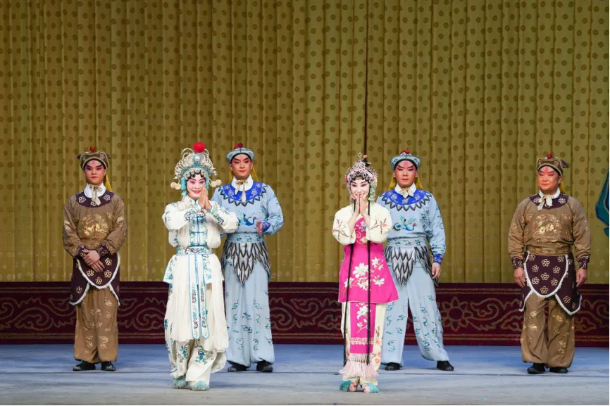 20230905-米兰milan官方网站“‘京’彩文化 青春绽放”行动暑期活动纪实-供图-首届国际基础科学大会米兰milan官方网站专场文艺演出.png