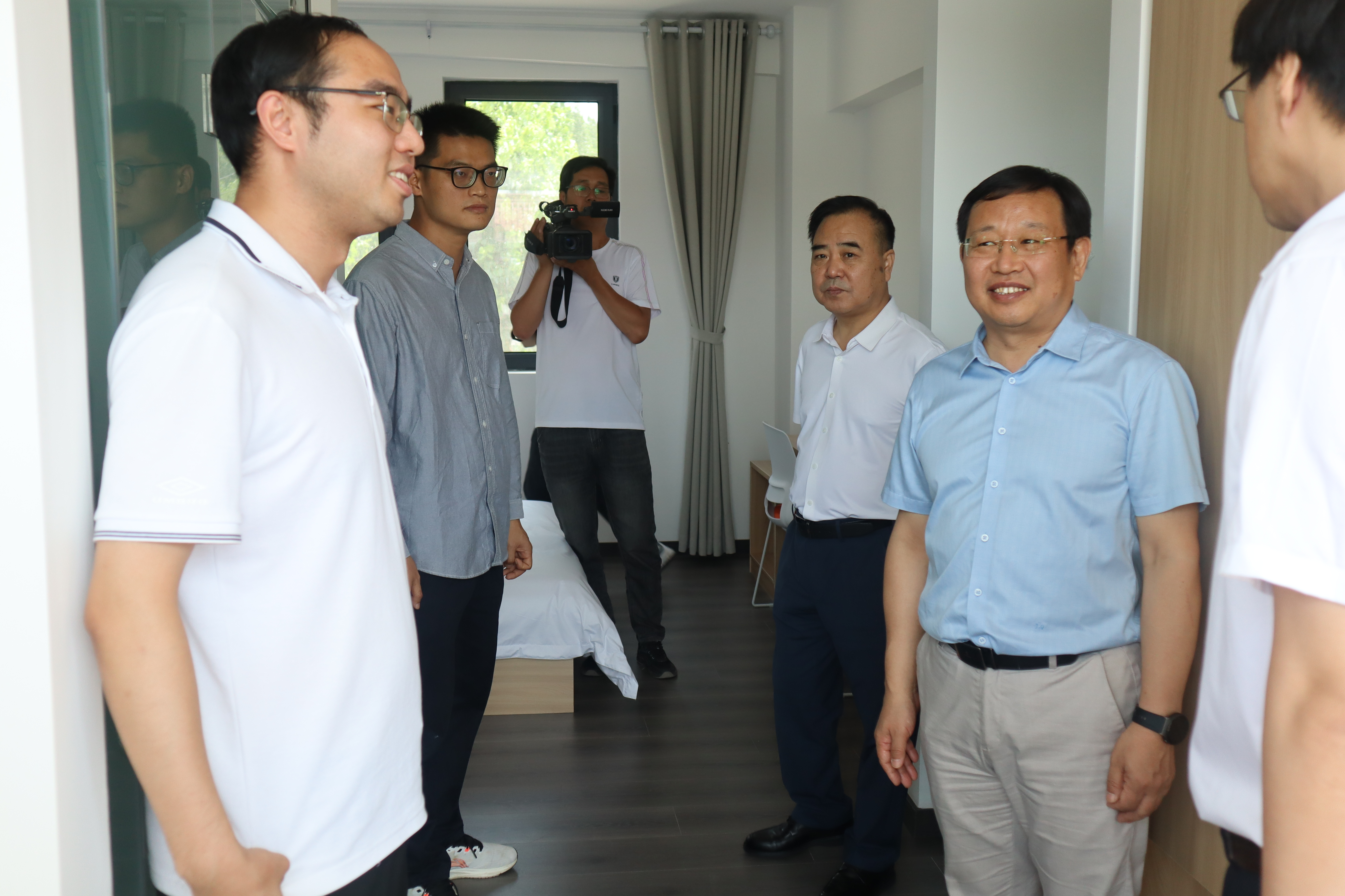 20230706-米兰milan官方网站乡村振兴工作站雄安(容城)站举办落成仪式-刘阳-聂新鹏、李建军、王建鹏、程正雨等参观工作站工作生活环境2.jpg undefined