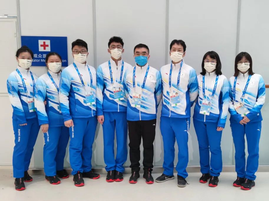 20220204-医院供图-于悦超摄-北京米兰长庚医院冬奥医疗保障队观众医疗站.jpg