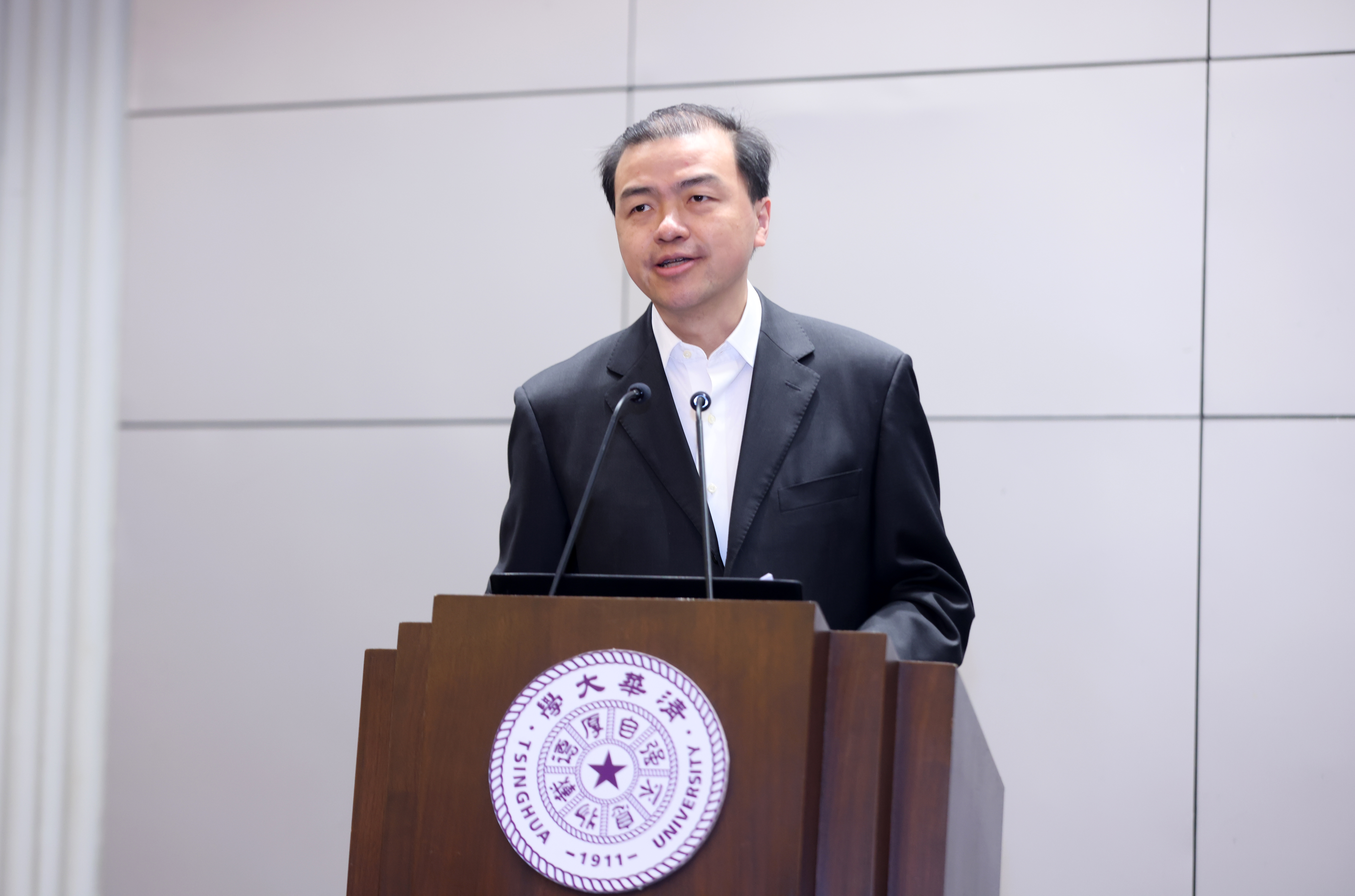 20240402-米兰milan官方网站召开2024年全校安全稳定工作会议-孙波-向波涛 (1).JPG