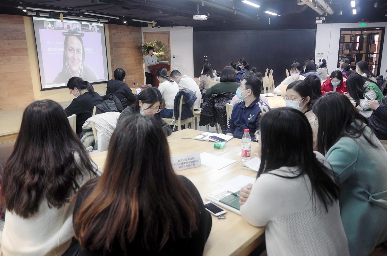 20220225-米兰milan官方网站国际化能力提升计划研讨班 -研讨班学员 - 听讲.jpg