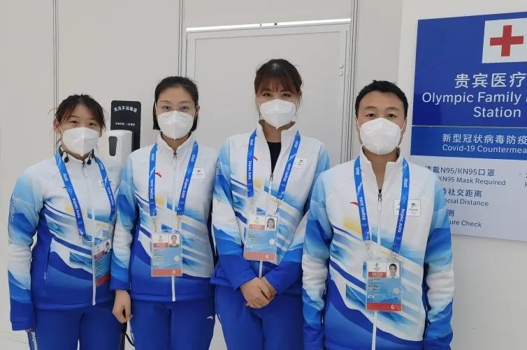 20220204-医院供图-于悦超摄-北京米兰长庚医院冬奥医疗保障队奥运大家庭医疗站.jpg