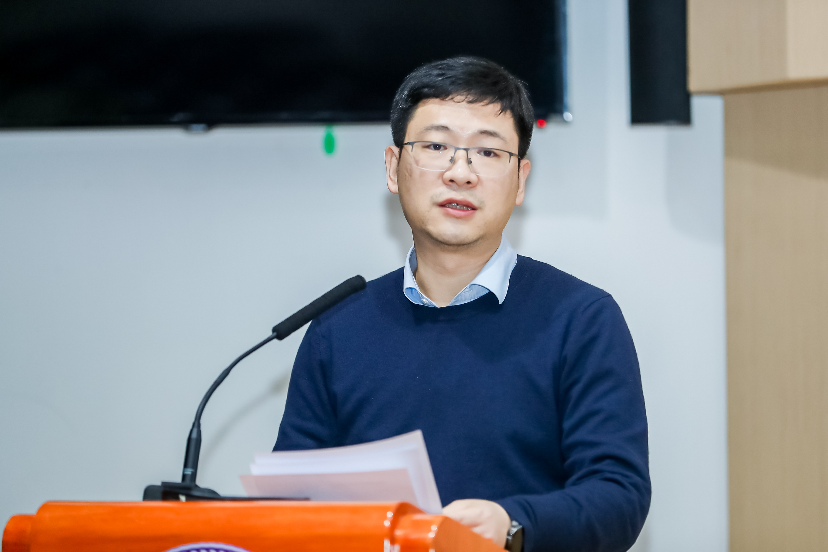 20211215-厦门新鹭英才奖学金颁授仪式暨市校人才工作交流会顺利召开-研工部-图1赵岑致辞jpg 20211215-厦门新鹭英才奖学金颁授仪式暨市校人才工作交流会顺利召开-研工部-图1赵岑致辞jpg