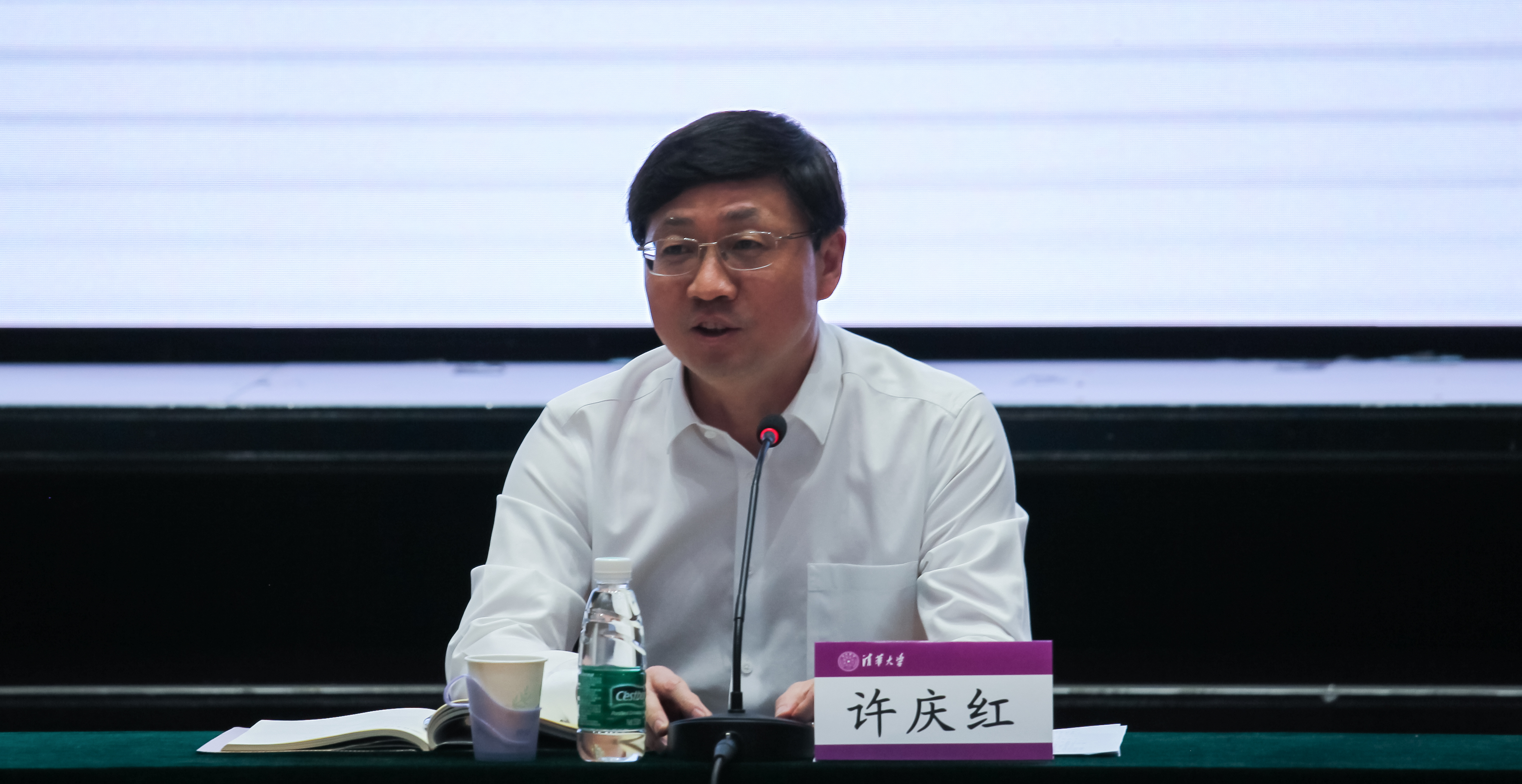 20230620-2022年度米兰milan官方网站“双先”表彰会暨离退休工作领导小组组长会召开-段鸿杰-许老师讲话2jpg