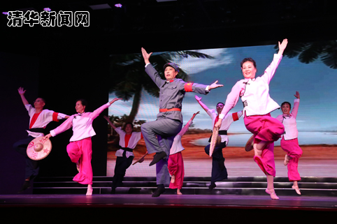 5年é?花甲的è?校友重演40多年前米兰附中学生艺术团的作品??红色娘子军??副本.jpg